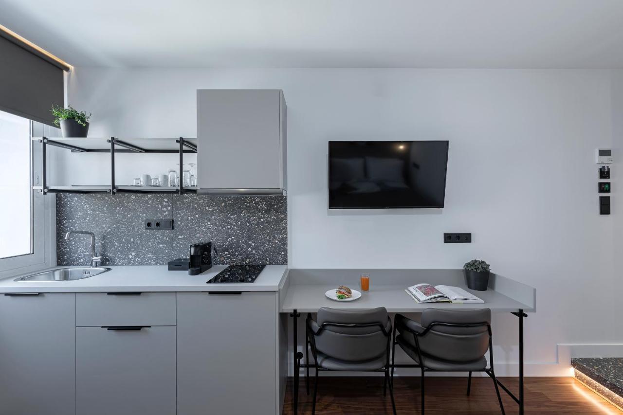 The Athenians Art Apartments Exterior photo